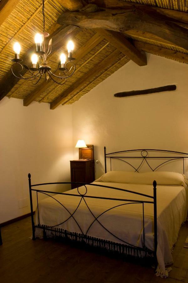 B&B Charme Sa Pardina Orroli Eksteriør billede