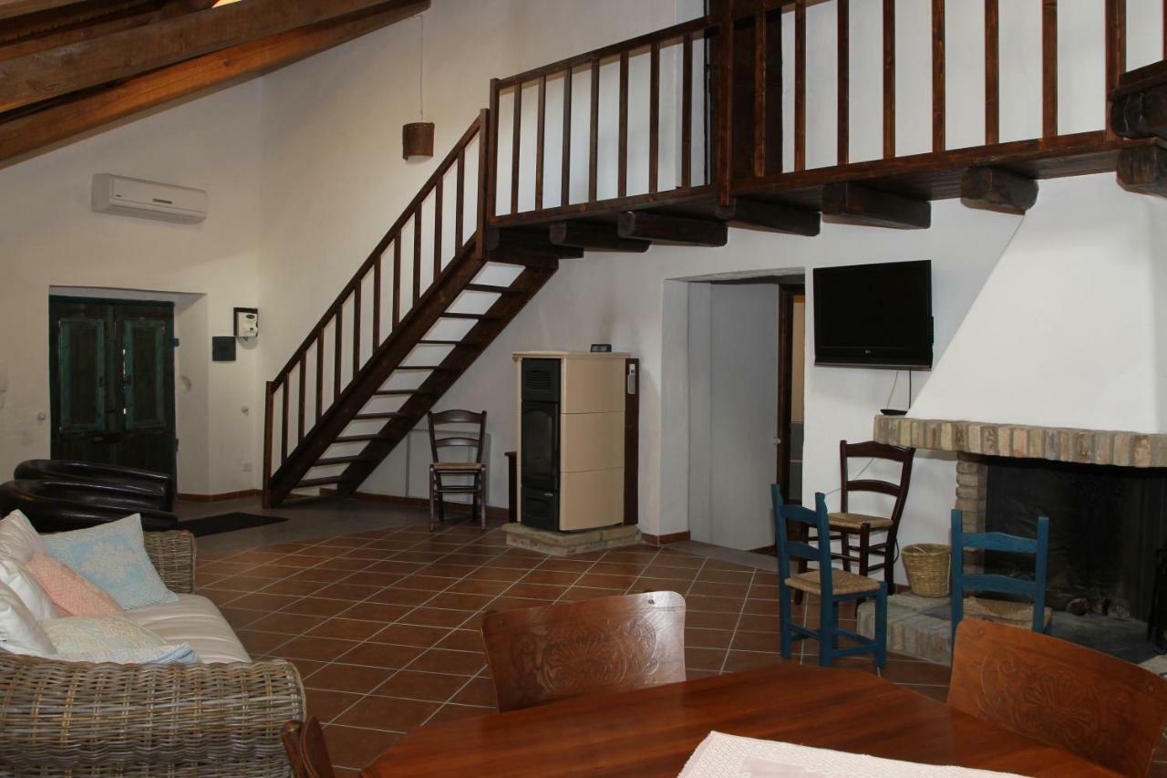 B&B Charme Sa Pardina Orroli Eksteriør billede