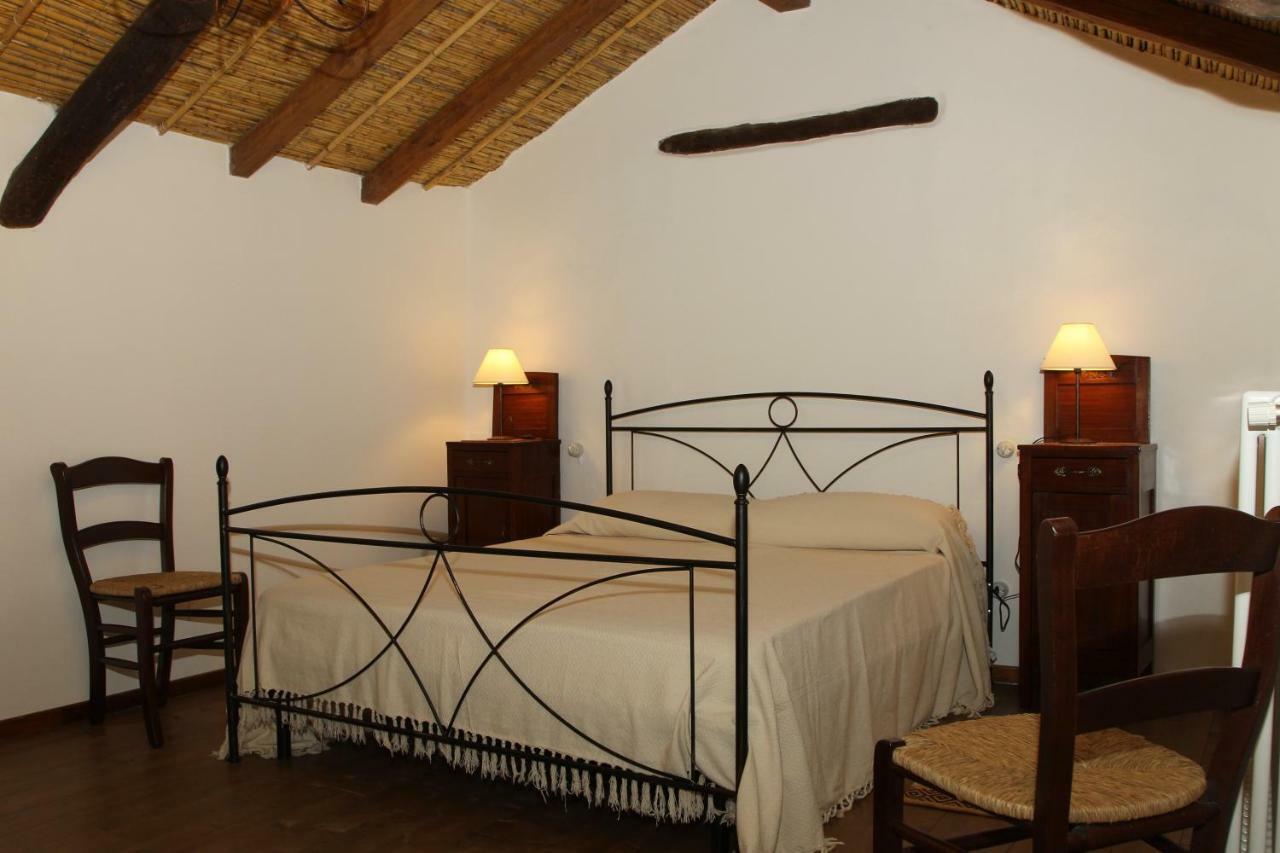 B&B Charme Sa Pardina Orroli Eksteriør billede